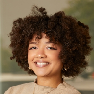 Headshot of Kaitlyn McCurn-Porter