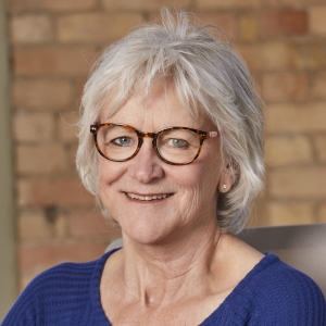 Headshot of Jackie Flom