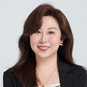 Headshot of Wen Bo Wang