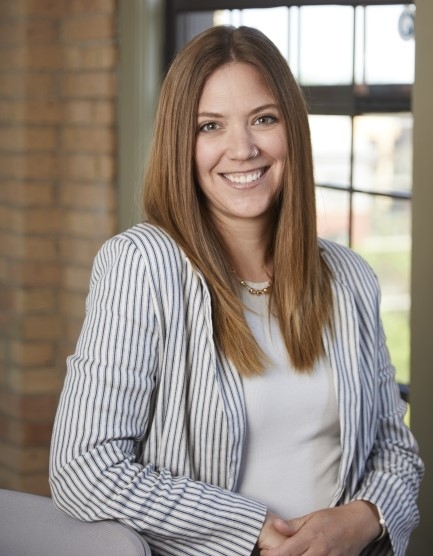 Headshot of Angela Peterson